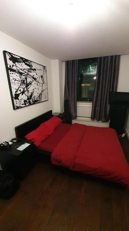 Double Room With Shared Bathroom London Exterior photo